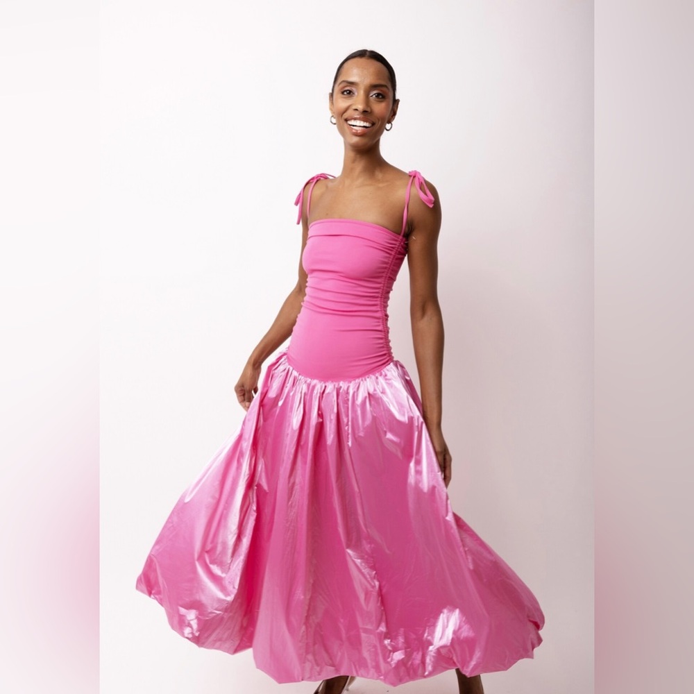 Amy Lynn Alexa Puffball dress in Pink new with tags
